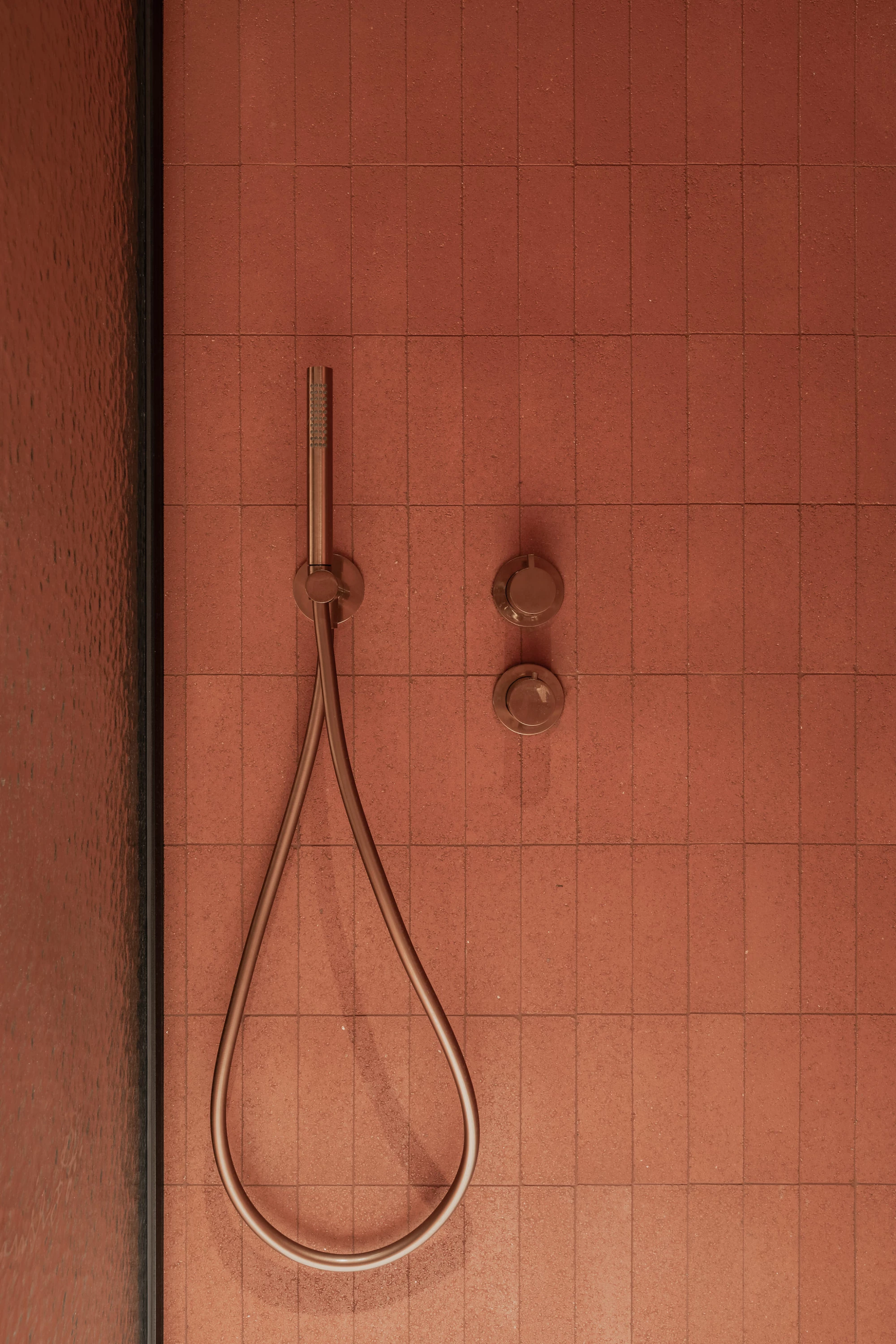 Douche close up badkamer Boho Chic B&B Herenhuis Izegem