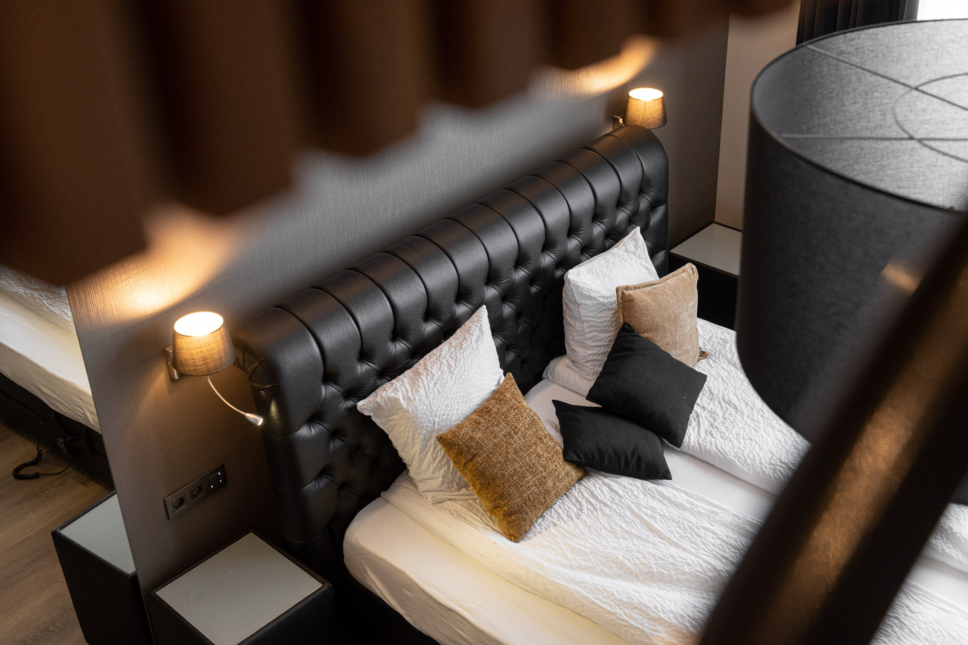 Room Cachet